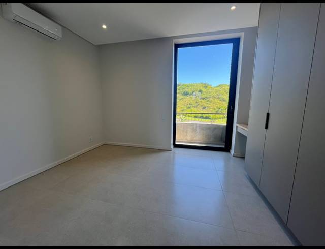 2 BEDROOM TOWNHOUSE FOR SALE IN SHEFFIELD BEACH